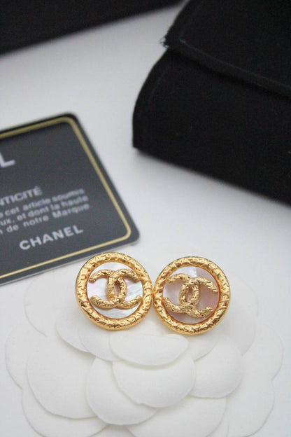 Master earrings

60 dhs 

Zain122
♥️♥️♥️