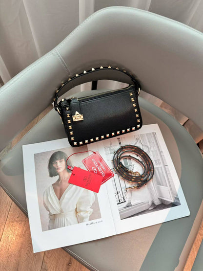 Valentino 

115 dhs🇦🇪🇦🇪

with box
size 21×7×12cm

high quality

Zain42
♥️♥️