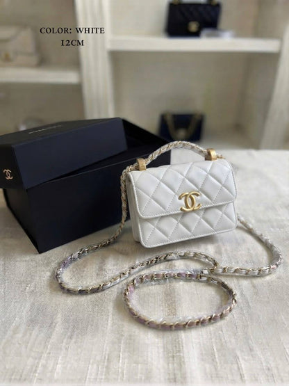 Chanel ᴍɪɴɪ ᴛʀᴇɴᴅʏ ᴄʟᴜᴛᴄʜ
ɢᴏʟᴅʜᴀʀᴅᴡᴀʀᴇ/ʟɪɴɢ sʟɪɴɢ
ᴡɪᴛʜʙᴏx
ᴍᴀᴛᴇʀɪᴀʟ: ʟᴀᴍʙsᴋɪɴ
sɪᴢᴇ:12ᴄᴍ
95 dhs🇦🇪🇦🇪

Zain56
♥️♥️♥️