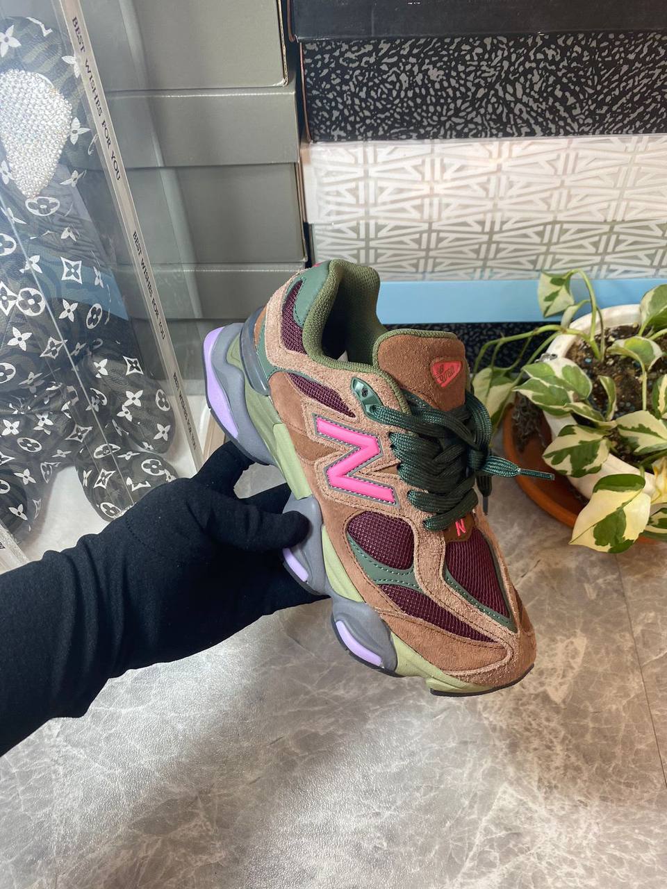 New Balance 9060
Pink 36-41
Other color 36-45
On Discount Now 🤩
210 dhs🇦🇪🇦🇪

Zain242
♥️♥️♥️