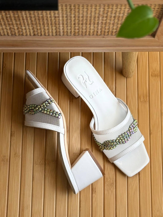 𝗚𝗶𝗻𝗮
*Super Master*
𝗦𝗶𝘇𝗲 𝟯𝟲 𝘁𝗼𝗼 𝟰𝟭 
550 dhs❣️

Zain178
♥️♥️♥️