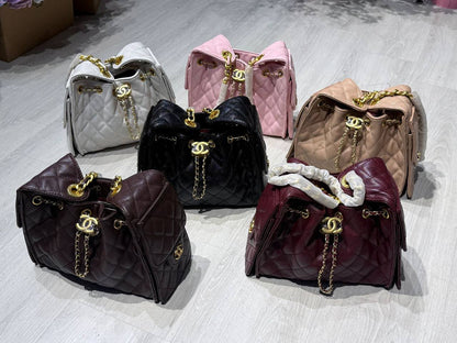 CHANEL 
22cm
120 dhs✅

with box
🎁🎁🎁

Zain44
♥️♥️♥️