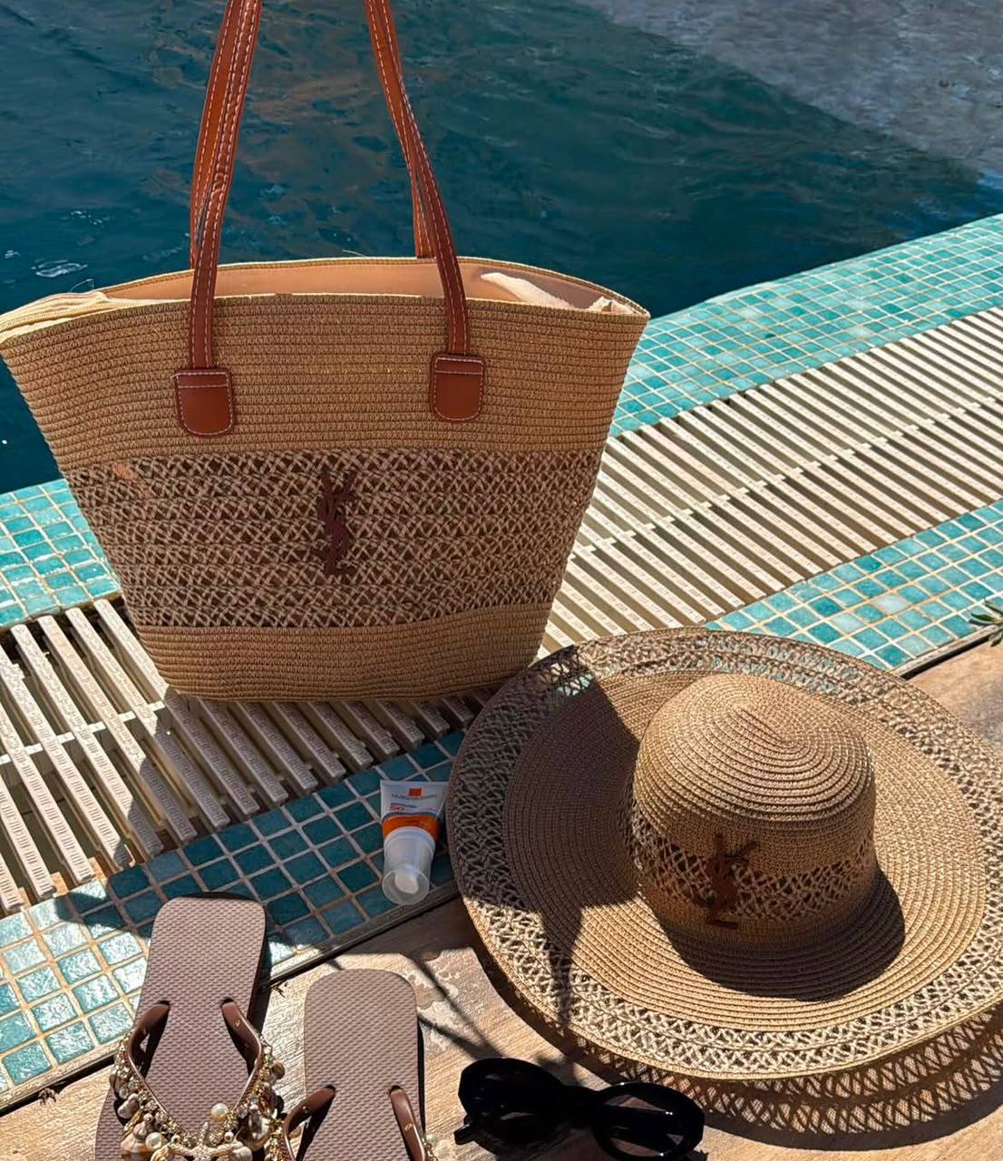 Hat & Beach Bag Set
80 dhs🇦🇪🇦🇪
size 42cm

Zain42
♥️♥️♥️