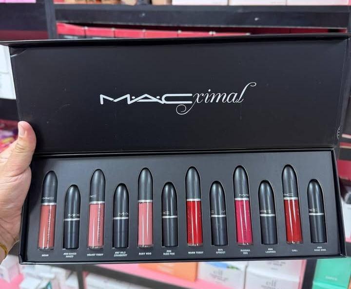 MAC LIPSTICK 12 PCS.
70 dhs🇦🇪🇦🇪

Zain01
♥️♥️♥️