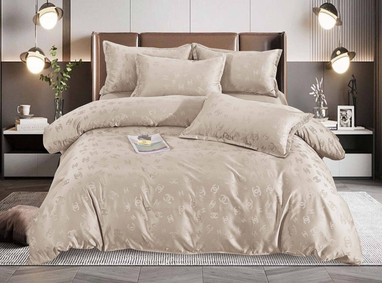 New collection 
Master 💥💥
Bedsheets set
100 %
Silk 
King size cover 6pcs set 
1 duvet cover 240/220
1 fitted sheets 200/200+30
4 pillowcases 75/50
170 dhs🇦🇪🇦🇪

Zain99
♥️♥️♥️