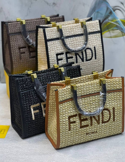 Fendi
130 dhs✅

With box
🎁🎁🎁

Zain175
♥️♥️♥️