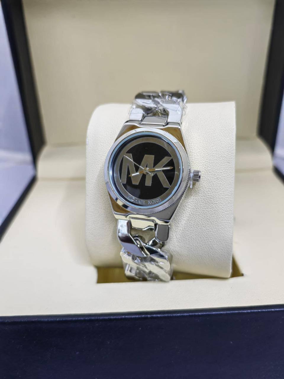 Mk small Face Ladies 
55 dhs🇦🇪🇦🇪

Zain08
♥️♥️♥️