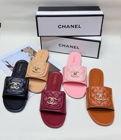 Chanel

Size 36to41
70 dhs❣️

Zain236
♥️♥️♥️