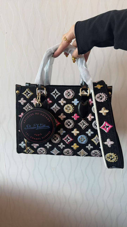 LV 
Master
370 dhs❣️
#25cm💕🙋‍♂️

Zain228
♥️♥️♥️
