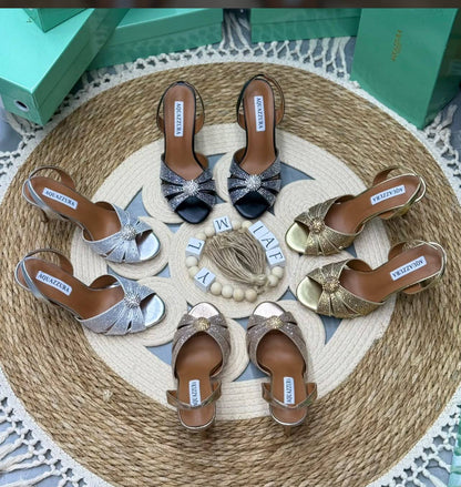 Aquazzura

150 dhs
36-41

Zain80
♥️♥️♥️