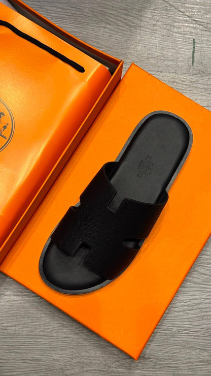 Hermes
Size 40 TO 45
110 dhs✅

Zain183
♥️♥️♥️