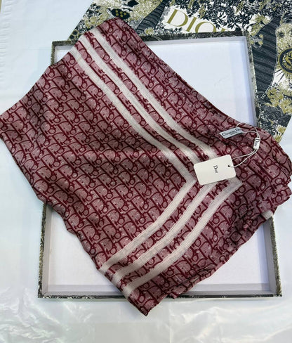 Silk scarf 🧣 
40 dhs✅

With box🎁
55 dhs✅

Zain93
♥️♥️♥️