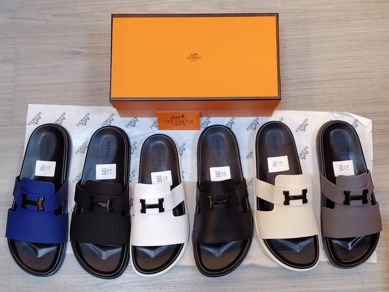 Hermes Slipper, 
High Quality 
Size 40 To 45
105 dhs🇦🇪

Zain120
Zain16
♥️♥️♥️