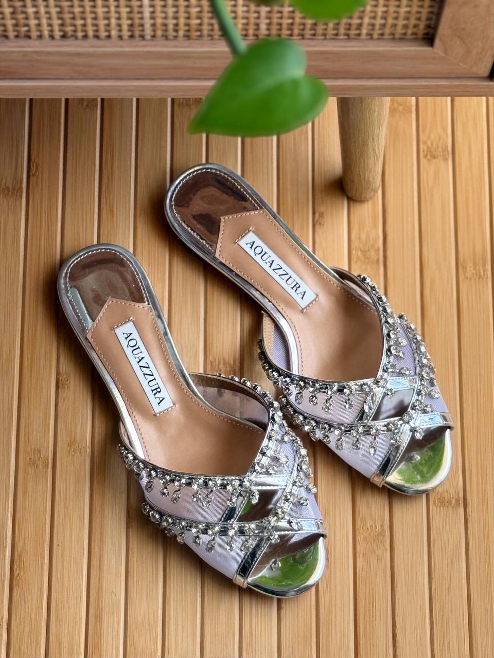 Aquazzura
Vip quality 
Size:36 to 41
450 dhs🇦🇪🇦🇪

Zain303
♥️♥️♥️