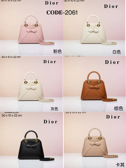 CHRISTIAN DIOR
ᴄɪɢᴀʟᴇ sɪɢɴᴀᴛᴜʀᴇ ʙᴏᴡ
ᴡɪᴛʜ ʟᴏɴɢ ʙᴇʟᴛ sᴛʀᴀᴘ
ɢᴏʟᴅ ʜᴀʀᴅᴡᴀʀᴇ
sɪᴢᴇ : 30 cm

75 dhs💓

Zain31
♥️♥️♥️