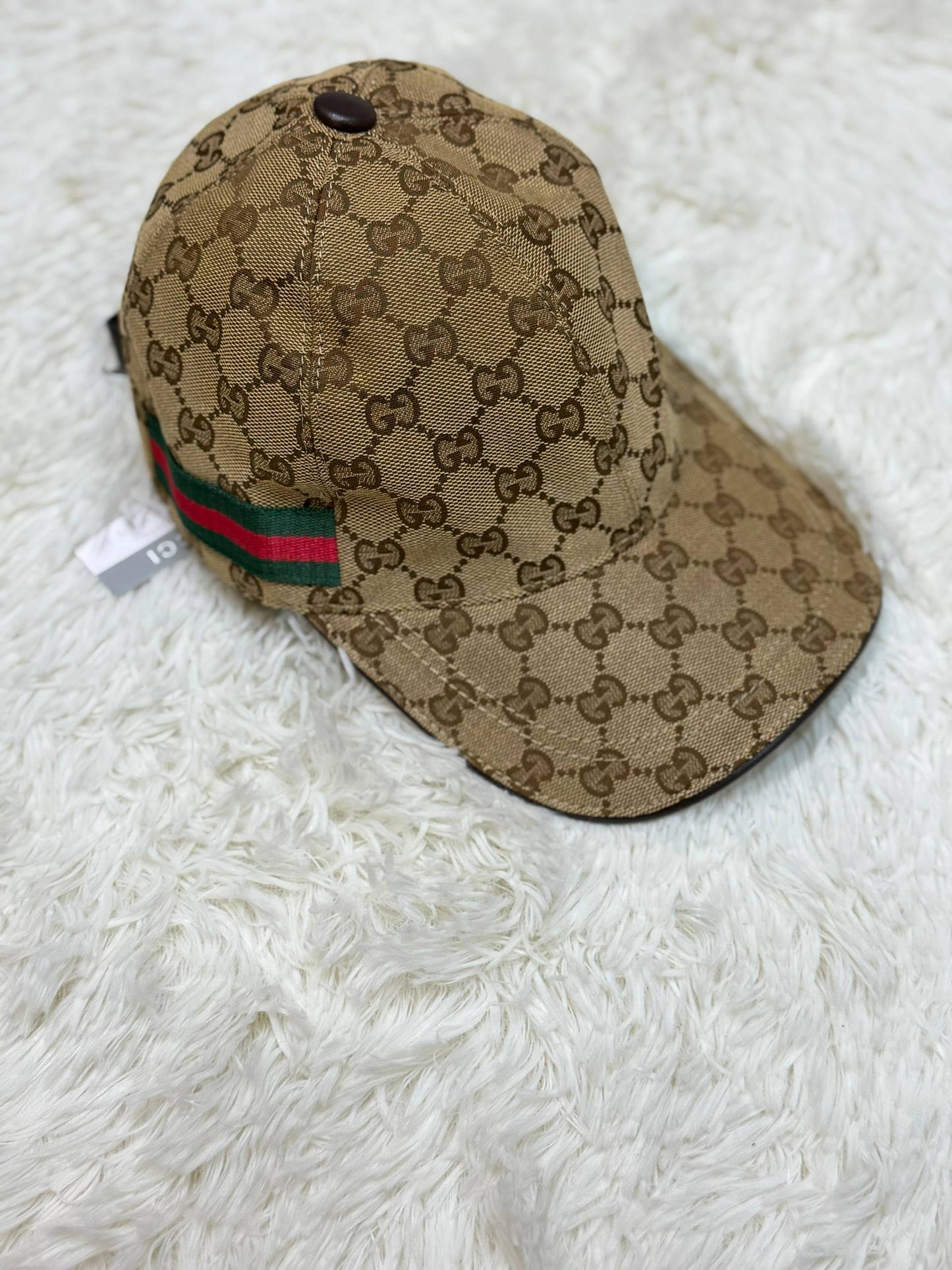 GUCCI CAP
💙*VVIP QUALITY*💙
190 dhs✅

Zain281
♥️♥️♥️