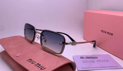 Miu Miu
70 dhs✅

Zain126
♥️♥️♥️