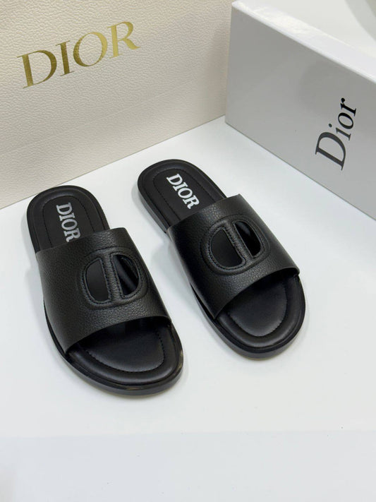 NEW CAME
MEN SLIPPER
DIOR
GOOD QUALITY
105 dhs🌺
39 TO 46

Zain40
♥️♥️♥️