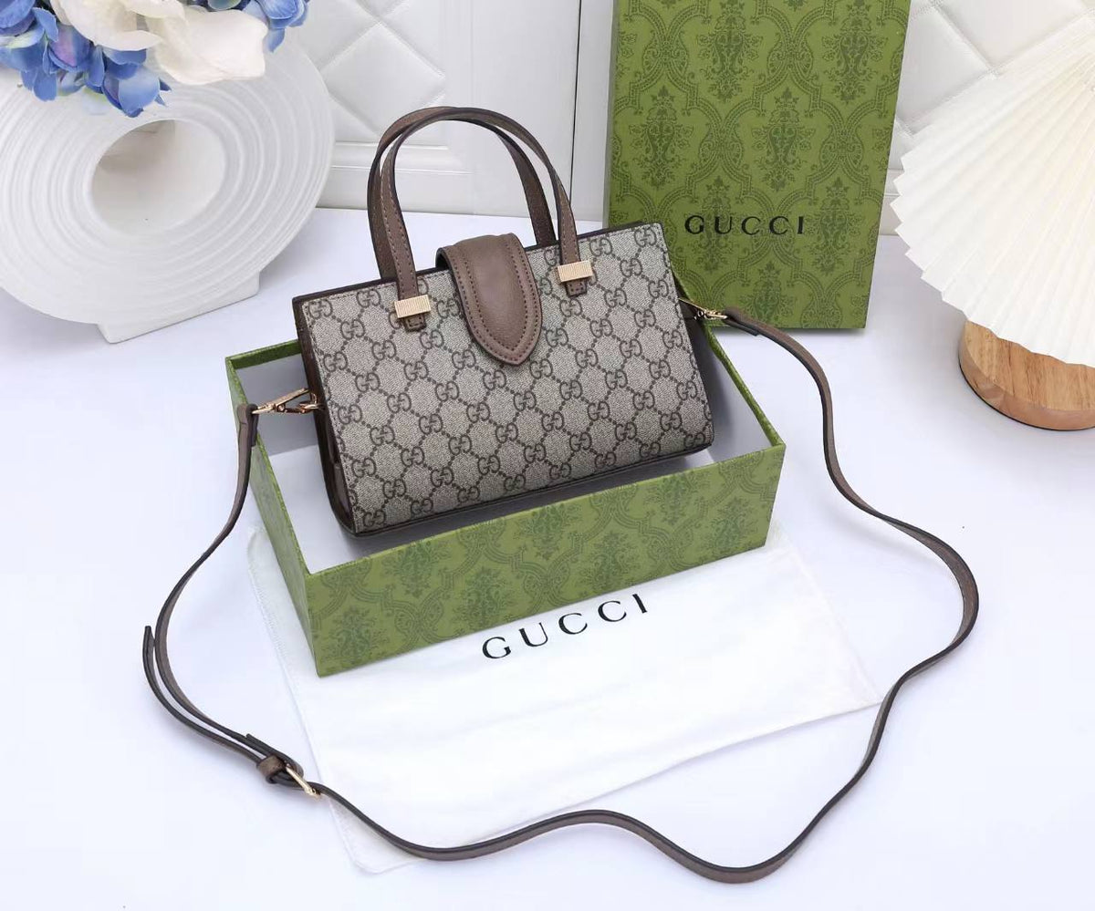 Mixed brands
MK
Gucci
Lv

100 dhs🇦🇪
high quality  
23cm

Zain26
♥️♥️♥️