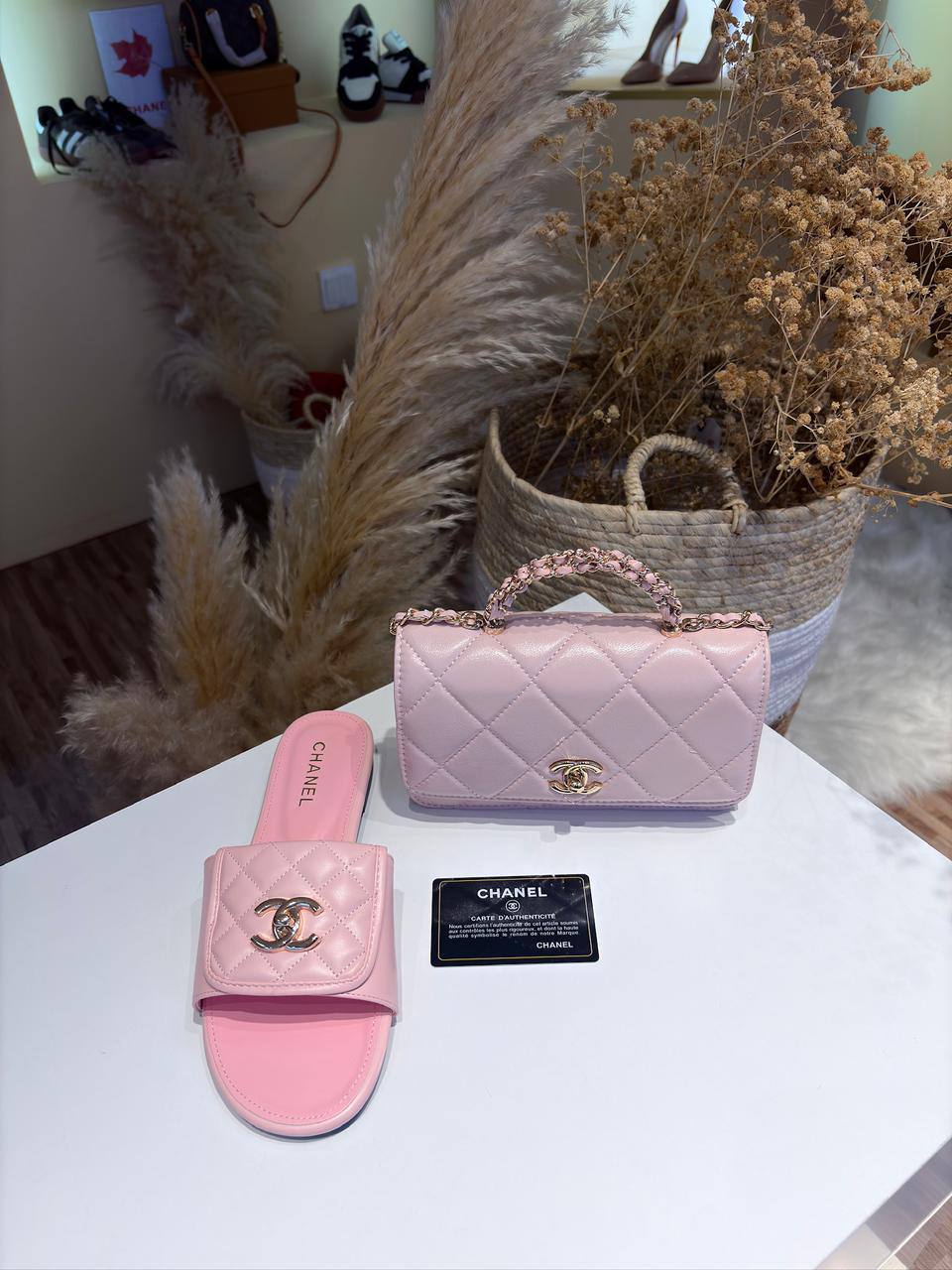 Chanel Set 
160 dhs💓
Size 36-41

Zain235
Zain158
♥️♥️♥️