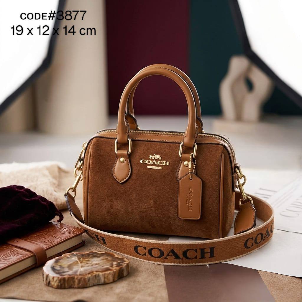 COACH ʀᴏᴡᴀɴ sᴀᴛᴄʜᴇʟ
sɪɢɴᴀᴛᴜʀᴇ sᴜᴇᴅᴇ ᴍᴀᴛᴇʀɪᴀʟ
ᴡɪᴛʜ ʟᴏɴɢ ʙᴇʟᴛ sᴛʀᴀᴘ
ɢᴏʟᴅ ʜᴀʀᴅᴡᴀʀᴇ
sɪᴢᴇ : 19 cm

70 dhs✅

Zain31
♥️♥️♥️