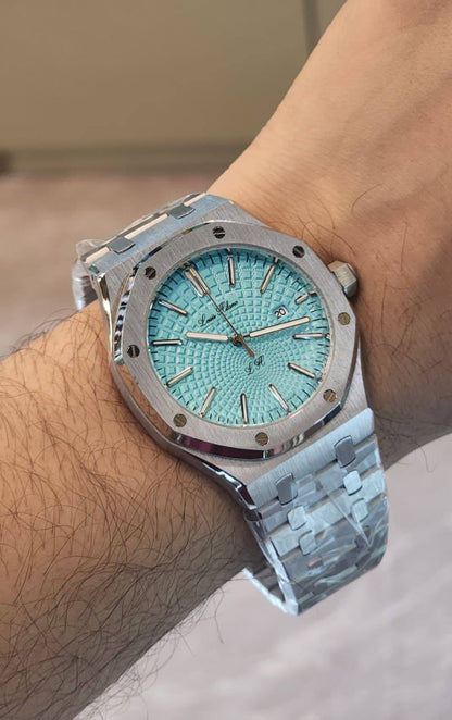 Louis Hilano watch for men good quality 
230 dhs🪙🖤

Zain59
♥️♥️♥️