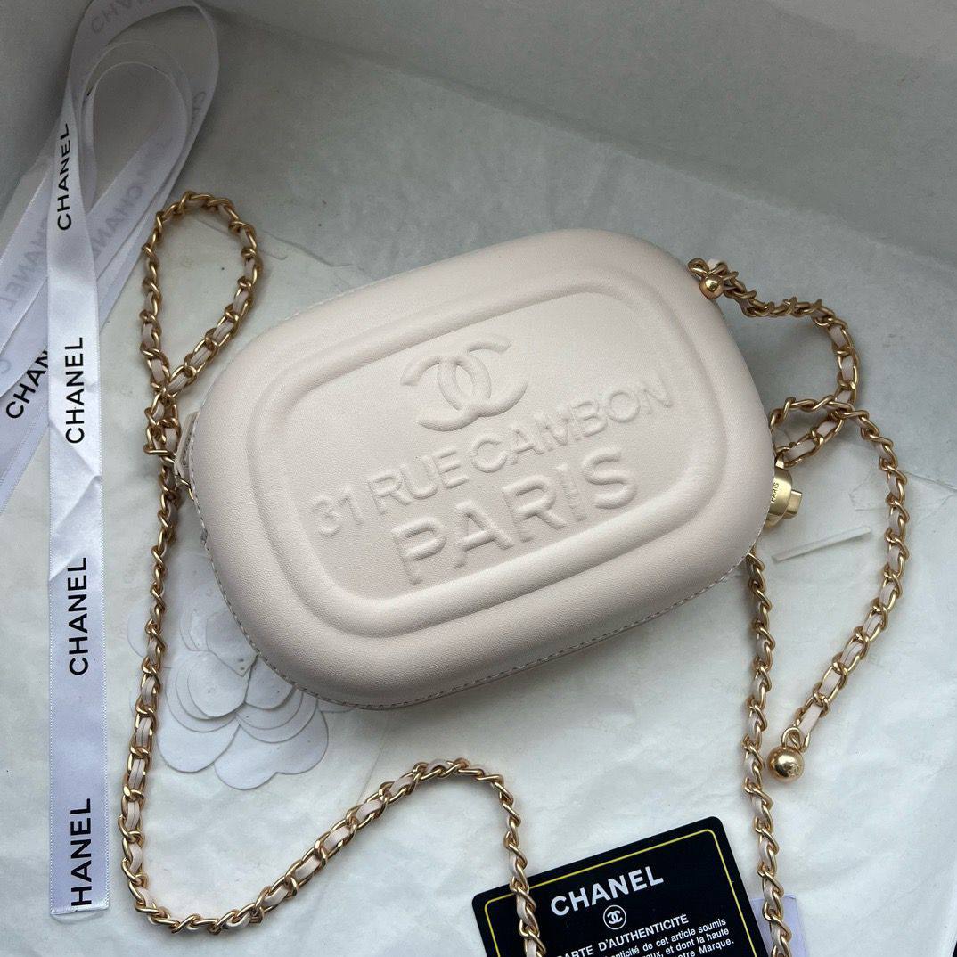 CHANEL 

COPY ONE 

WITH BOX 
🎁🎁🎁

140 dhs✅

Zain295
♥️♥️♥️