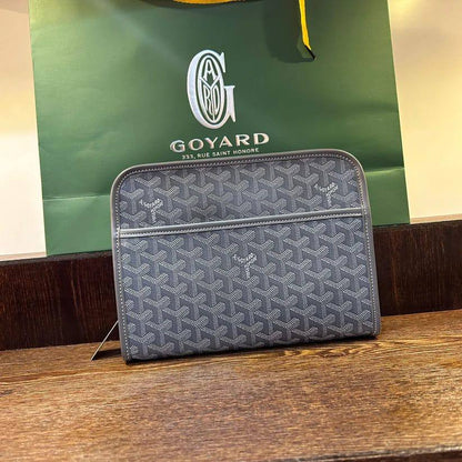 Goyard 

Master Quality 
Clutch Bag 
190 dhs🇦🇪🇦🇪

Zain33
♥️♥️♥️