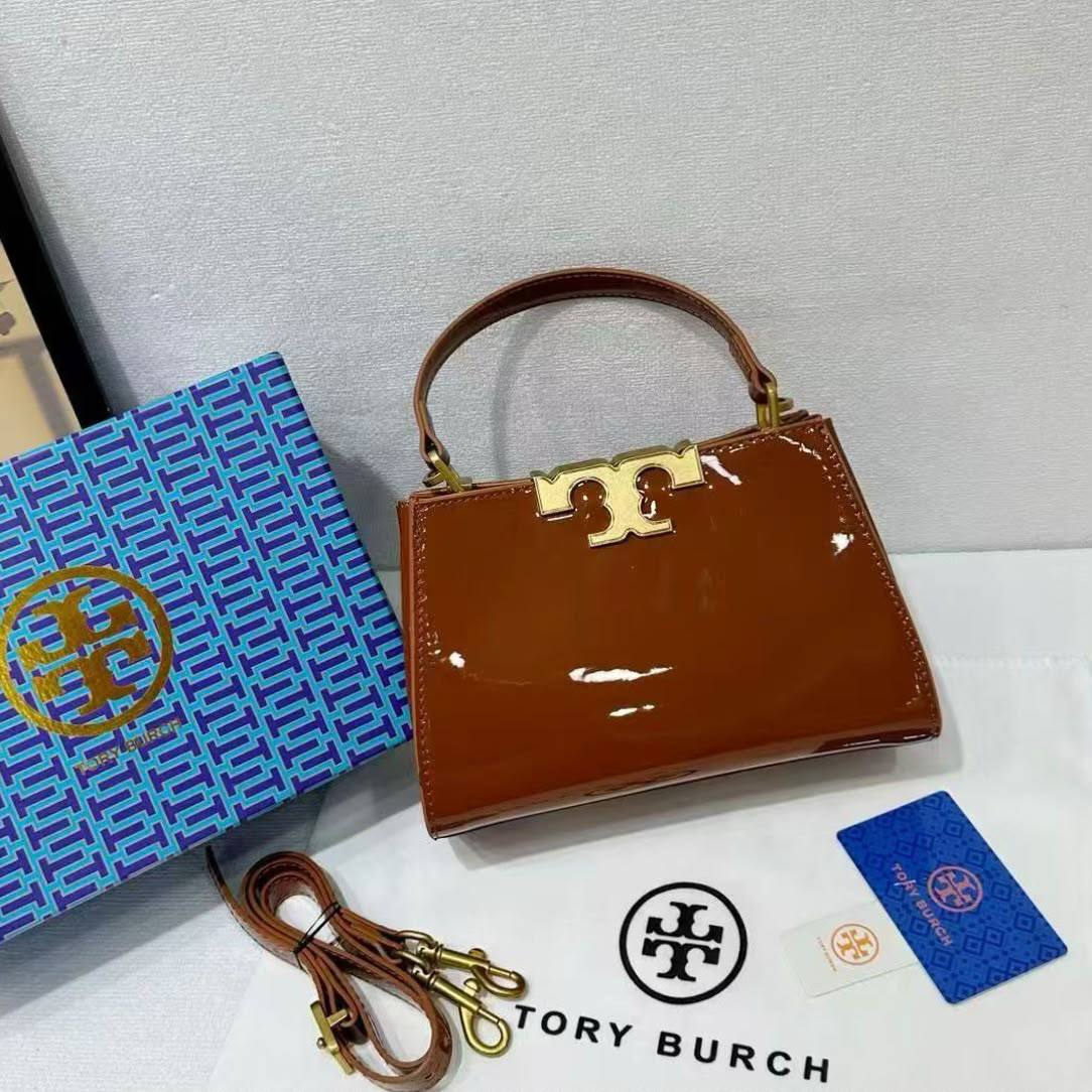 TORY BURCH 

NEW CAME
 GOOD QUALITY 
WITH BOX 

90 dhs🇦🇪🇦🇪

Zain295
♥️♥️♥️