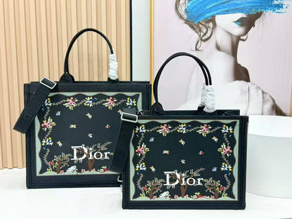 Dior bags

Big size: 330 dhs🇦🇪🇦🇪

Small size: 320 dhs🇦🇪🇦🇪

Zain153
♥️♥️♥️
