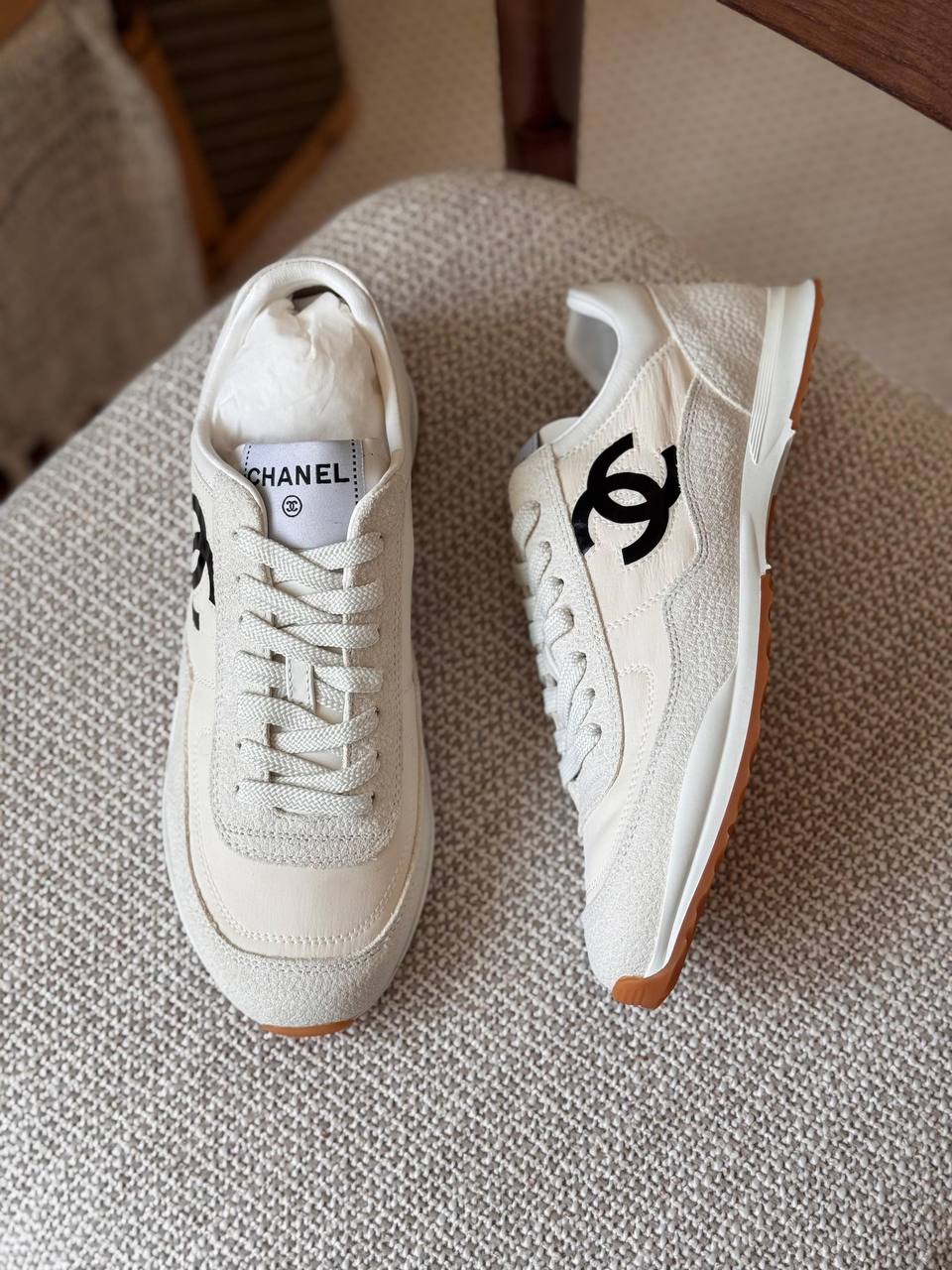 CHANEL ❤️
🤩Available new 😍😍
Size: 36 to 41
Super master quality 
450 dhs✅

Zain198
♥️♥️♥️