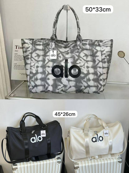 🪂 ALO  Fitness bag with zipper 
Good quality 
Size : 50 ~ 45 * 25 cm
70 dhs🌺

Zain115
♥️♥️♥️