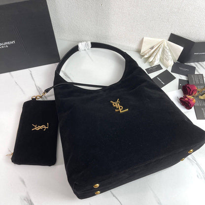YSL 
GOOD QUALITY 
120 dhs✅

Zain39
♥️♥️♥️