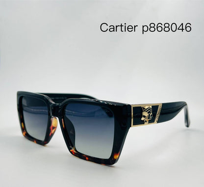 Cartier 💥
good quality 💯 
With master  Box 🗃️ 
50 dhs💓

Zain273
♥️♥️♥️