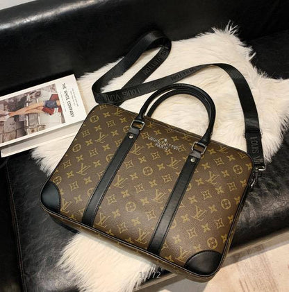 Laptop bags
90 dhs🇦🇪🇦🇪

Zain17
♥️♥️♥️