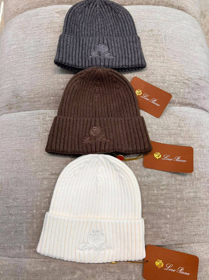 Hats

New collection 

200 dhs🇦🇪🇦🇪

Zain262
♥️♥️♥️