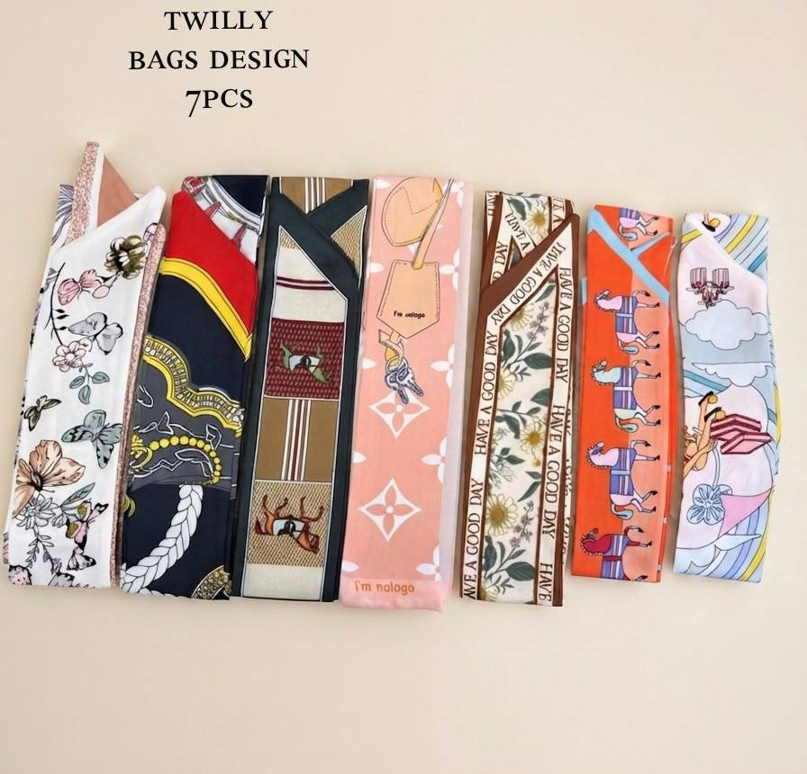 Silk scarf 
40 dhs✅

Zain93
♥️♥️♥️