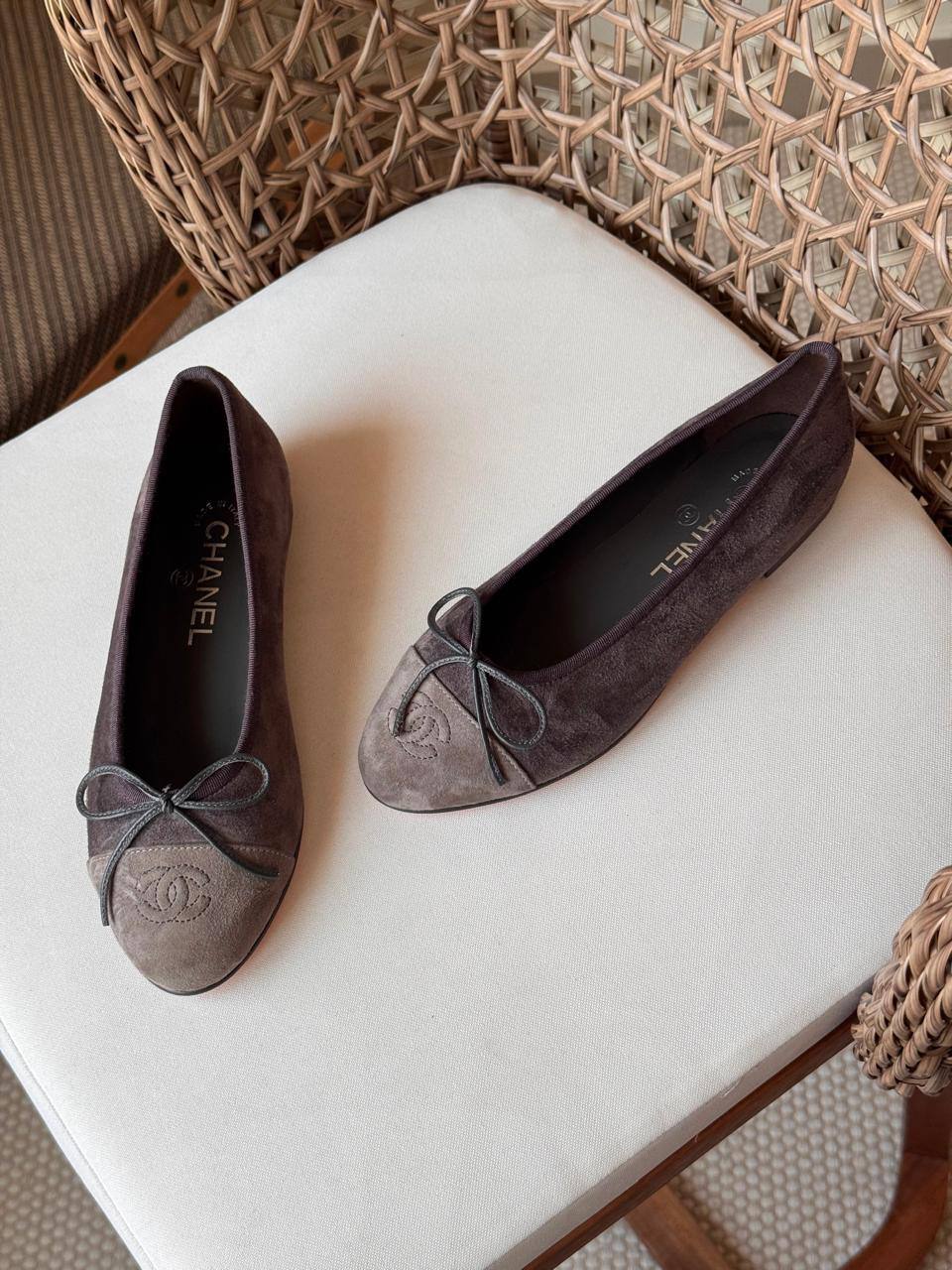 CHANEL 
✨ new Collection
👠 36–41
💎 Premium Quality
🔥 Super Master
450 dhs🇦🇪🇦🇪

Zain198
♥️♥️♥️
