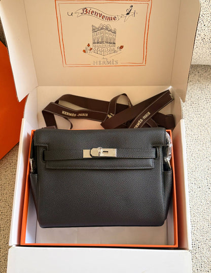 Hermes

For Price 👇 WhatsApp✅
0568585901 
0507557372
0552275751 Owner Zain 👌

Zain246
♥️♥️♥️