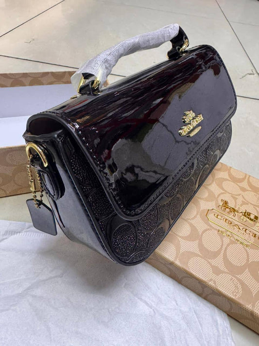 💗 Coach Josie
1️⃣ First quality＋🎁
Size : 20 * 11 * 6 cm
75 dhs🪙🌨️
with box🎁

Zain115
♥️♥️♥️