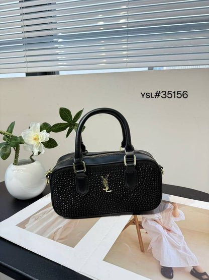 YSL ☆ MIUMIU ☆ PRADA
ʙᴏsᴛᴏɴ ᴛᴏᴘ ʜᴀɴᴅʙᴀɢ
ᴡɪᴛʜ ᴅɪᴀᴍᴏɴᴅ ɢʟɪᴛᴛᴇʀs
ᴡɪᴛʜ ʟᴏɴɢ ʙᴇʟᴛ sᴛʀᴀᴘ
sɪᴢᴇ : 22 cm

65 dhs🪙💕

Zain31
♥️♥️♥️