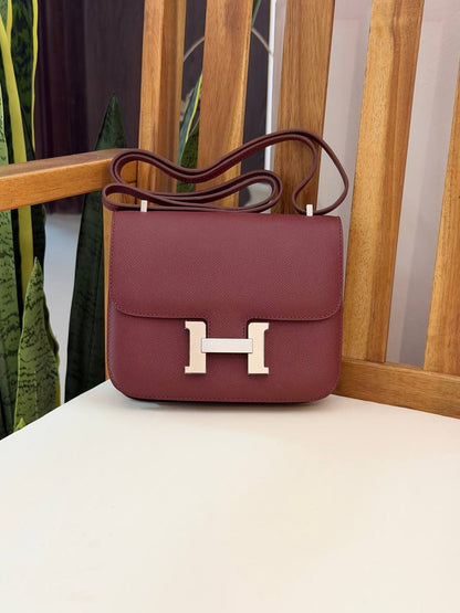 HERMES 
Super Master Quality ⚡️
With Mirror🪞
Original Packing 🎁
Size 18CM📏
For Price 👇 WhatsApp✅
0568585901 
0507557372
0552275751 Owner Zain 👌

Zain321
♥️♥️♥️
