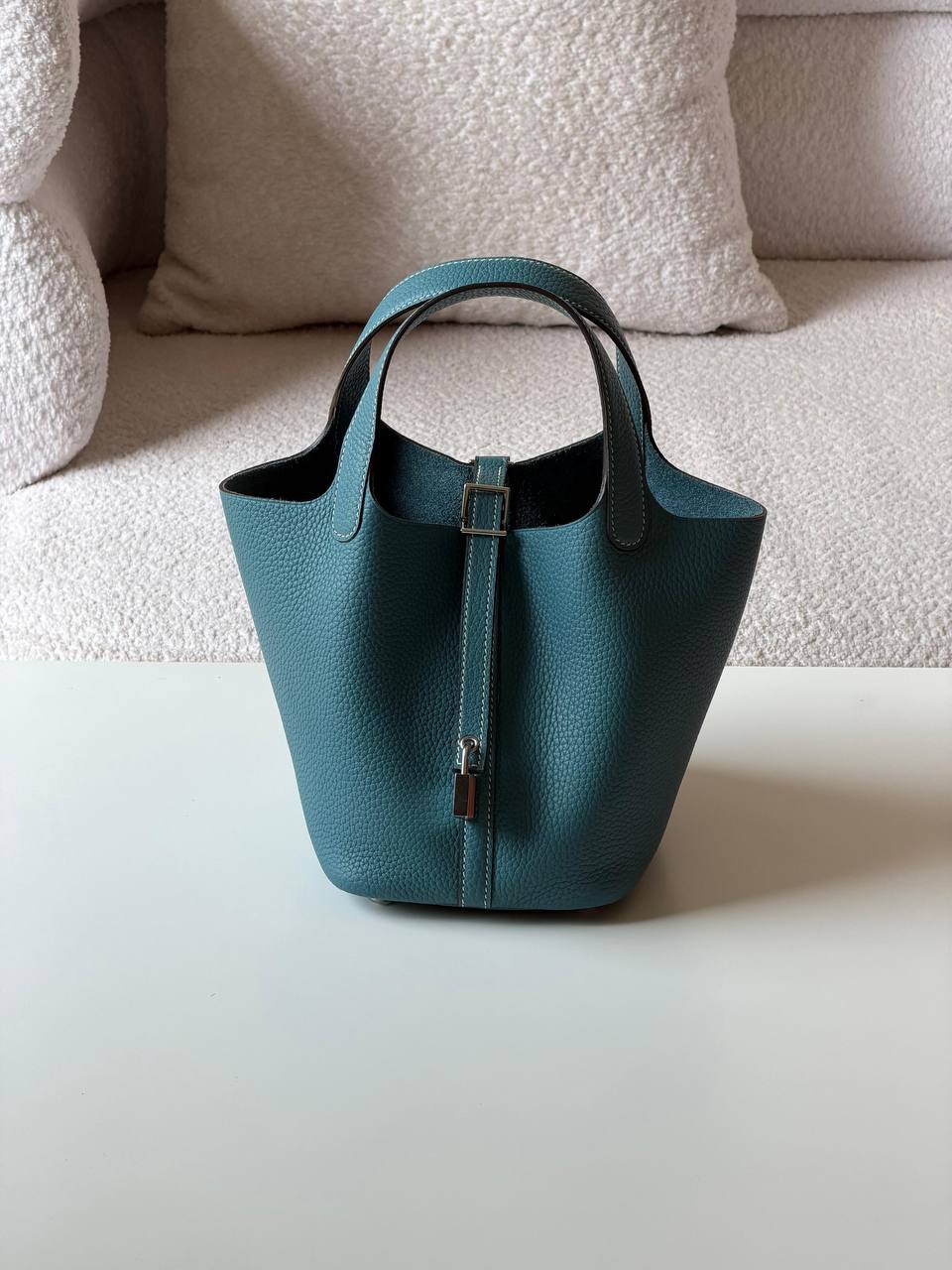 Hermes
picotin 18cm💥Master quality ✅

with box📦

340 dhs✅

Zain52
♥️♥️♥️