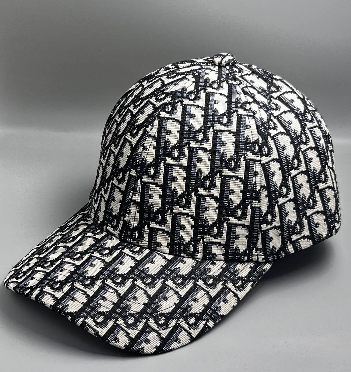 Caps
high quality
60 dhs✅

Zain182
♥️♥️♥️