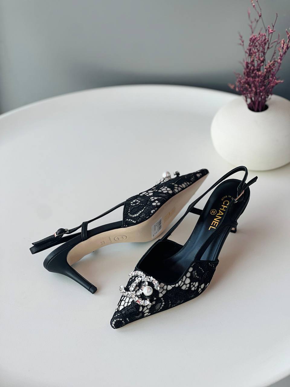 Chanel
Size 36_41
Super high quality* 
470 dhs🪙🌨️

Zain176
♥️♥️♥️