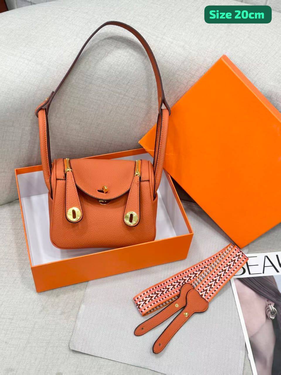 Hermes

Best quality

With box’s
🎁🎁🎁

110 dhs🌺
size 20cm

Zain158
♥️♥️♥️