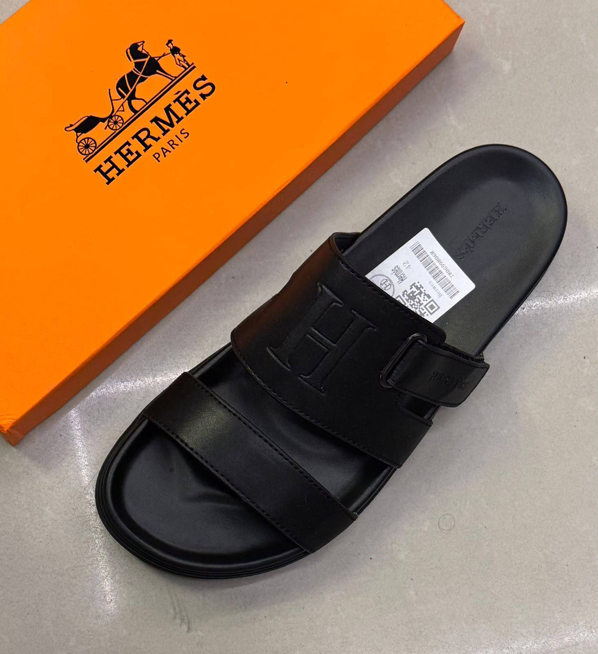 Hermes

110 dhs🇦🇪🇦🇪

40 TO 45

Zain183
♥️♥️♥️