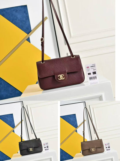 Chanel 

new arrival 
320 dhs🇦🇪🇦🇪

20cm🥰🥰

Zain228
♥️♥️♥️
