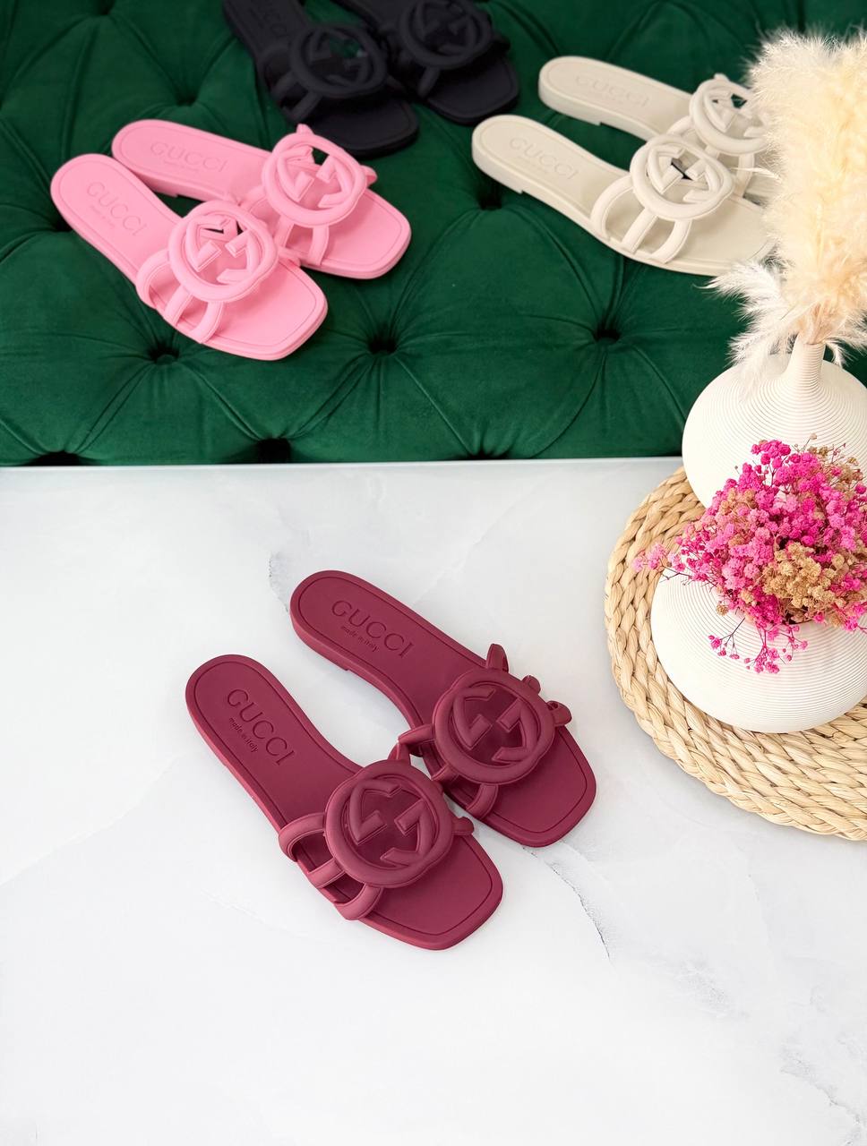 NEW Gucci
Vip quality
Size 36 to 41
400 dhs💓

Zain113
♥️♥️♥️