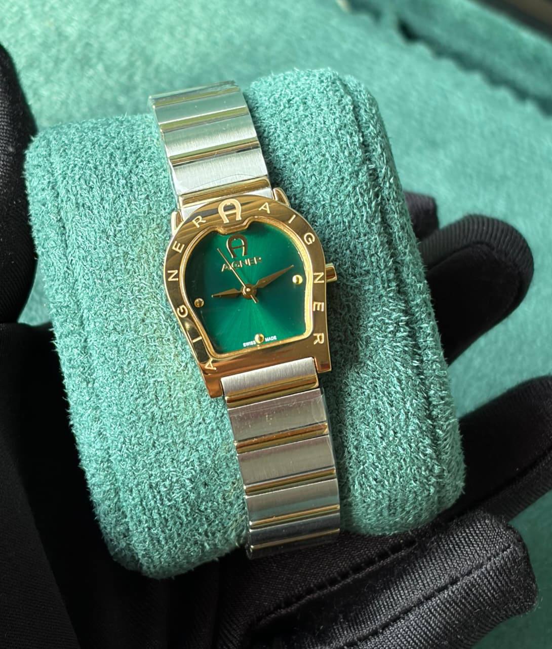 Aigner watch for ladies 
good quality 
280 dhs🗽

Zain59
♥️♥️♥️